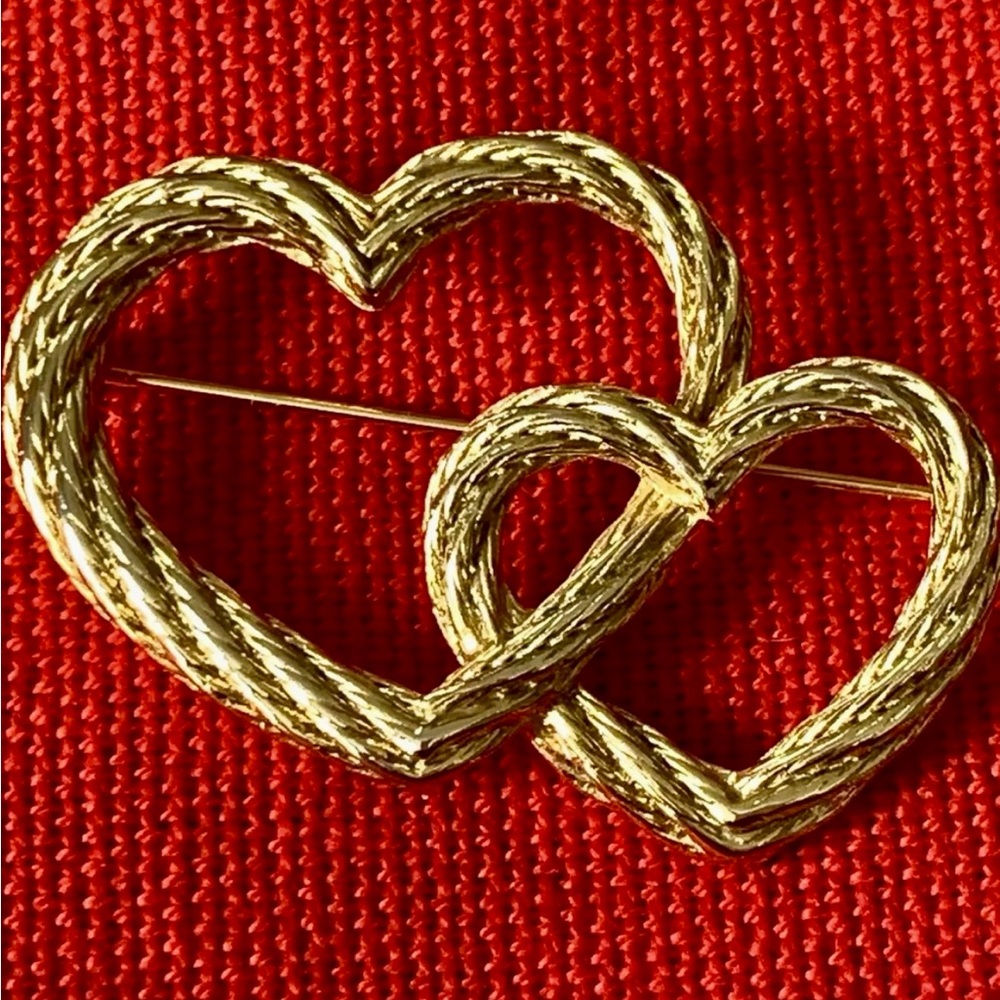 Dior Double Heart twisted rope brooch Vintage Valentine classic design Goldtone